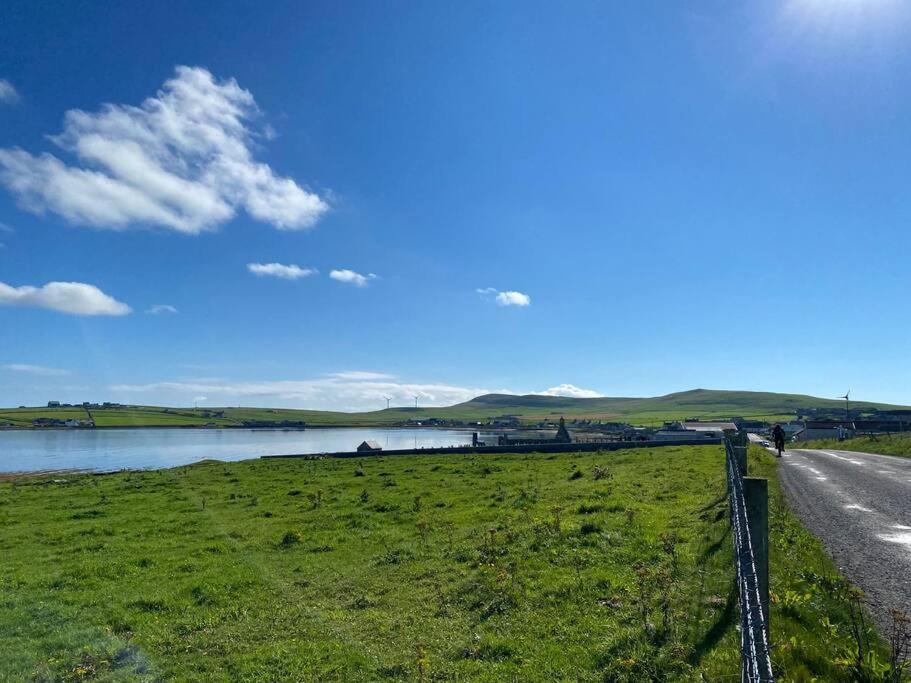 2 Bedroom House Overlooking Pierowall Bay, Westray Luaran gambar